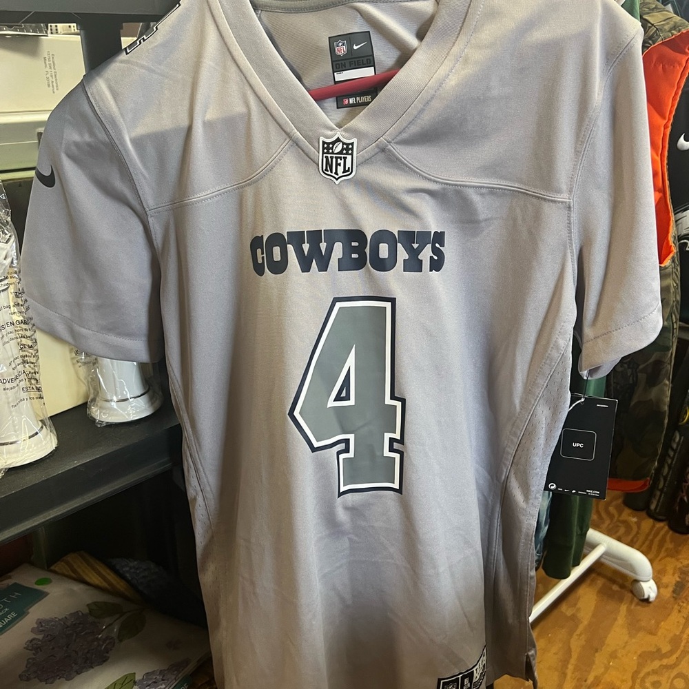 Dak Prescott women’s medium NFL Cowboys Gray Jersey